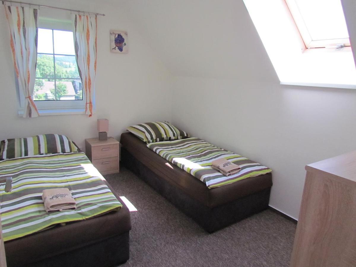Apartmany Filipov เชสกา คาเมนิเซอ ภายนอก รูปภาพ